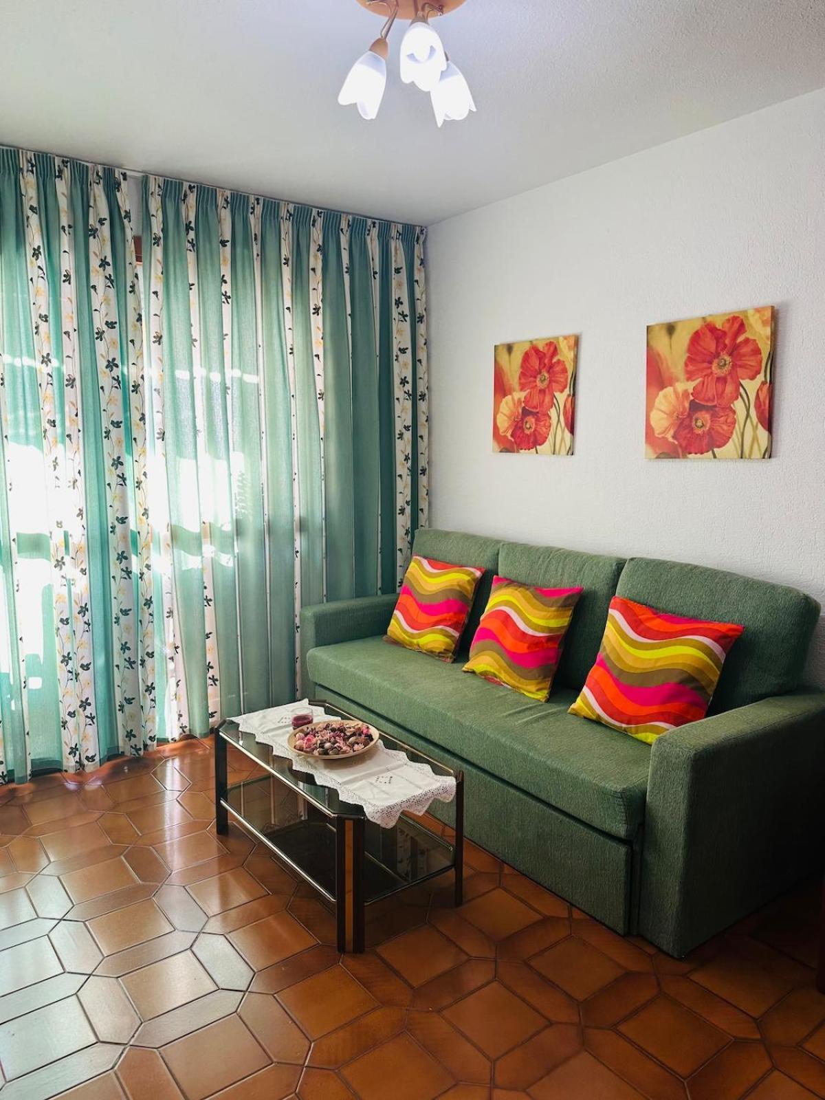 By Diana 2 Apartment